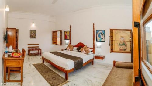 book super deluxe room in udaipur (0)